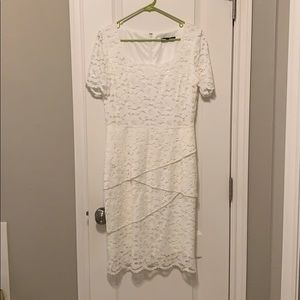 White lace short sleeve dress